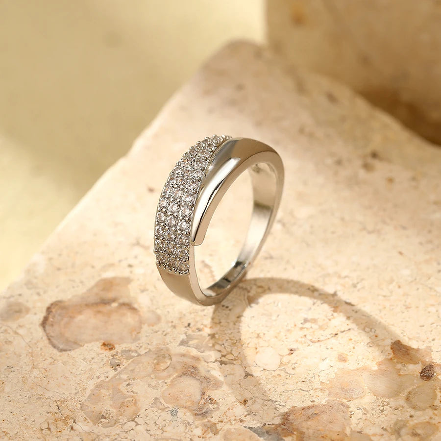 Mixed Elegant Ring
