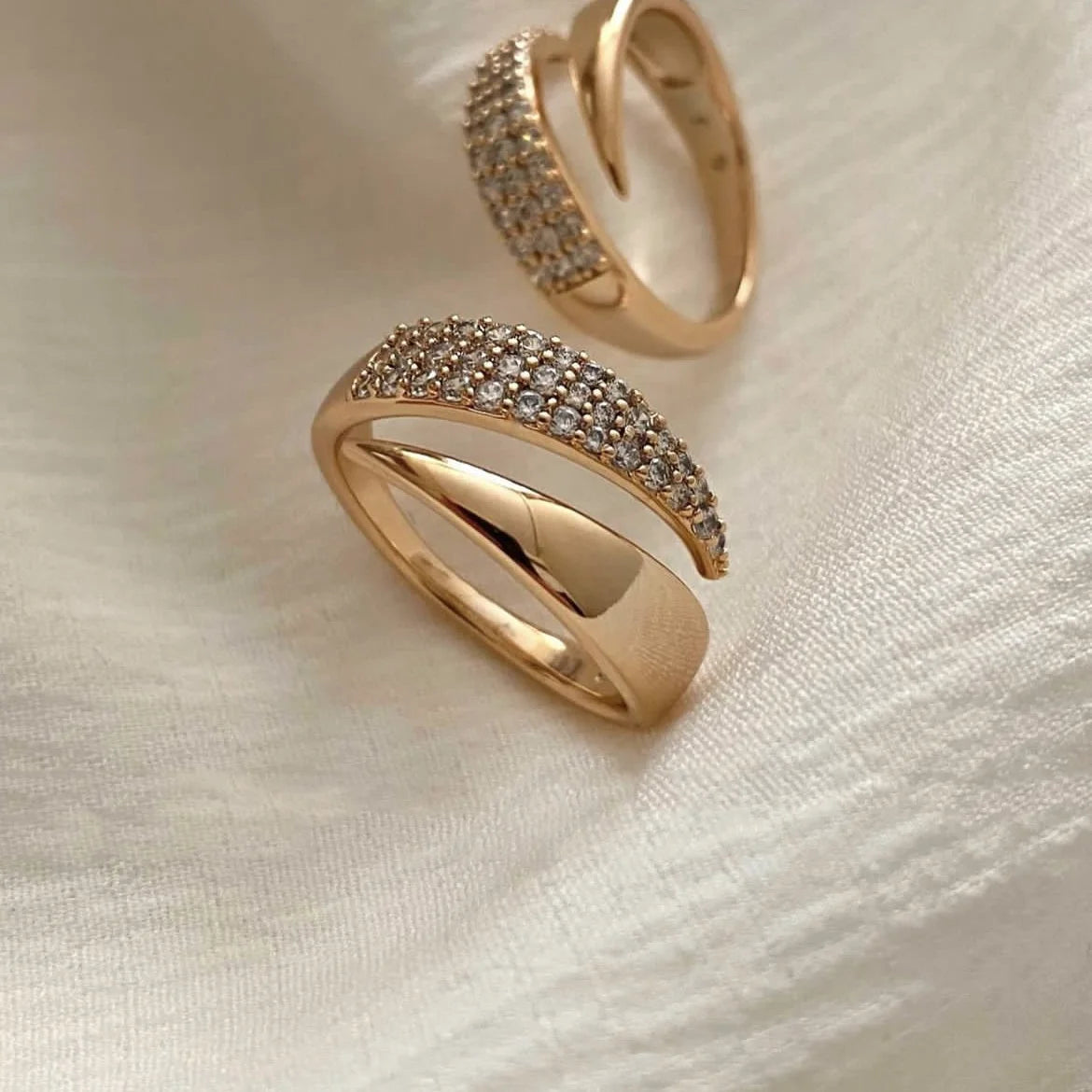 Mixed Elegant Ring