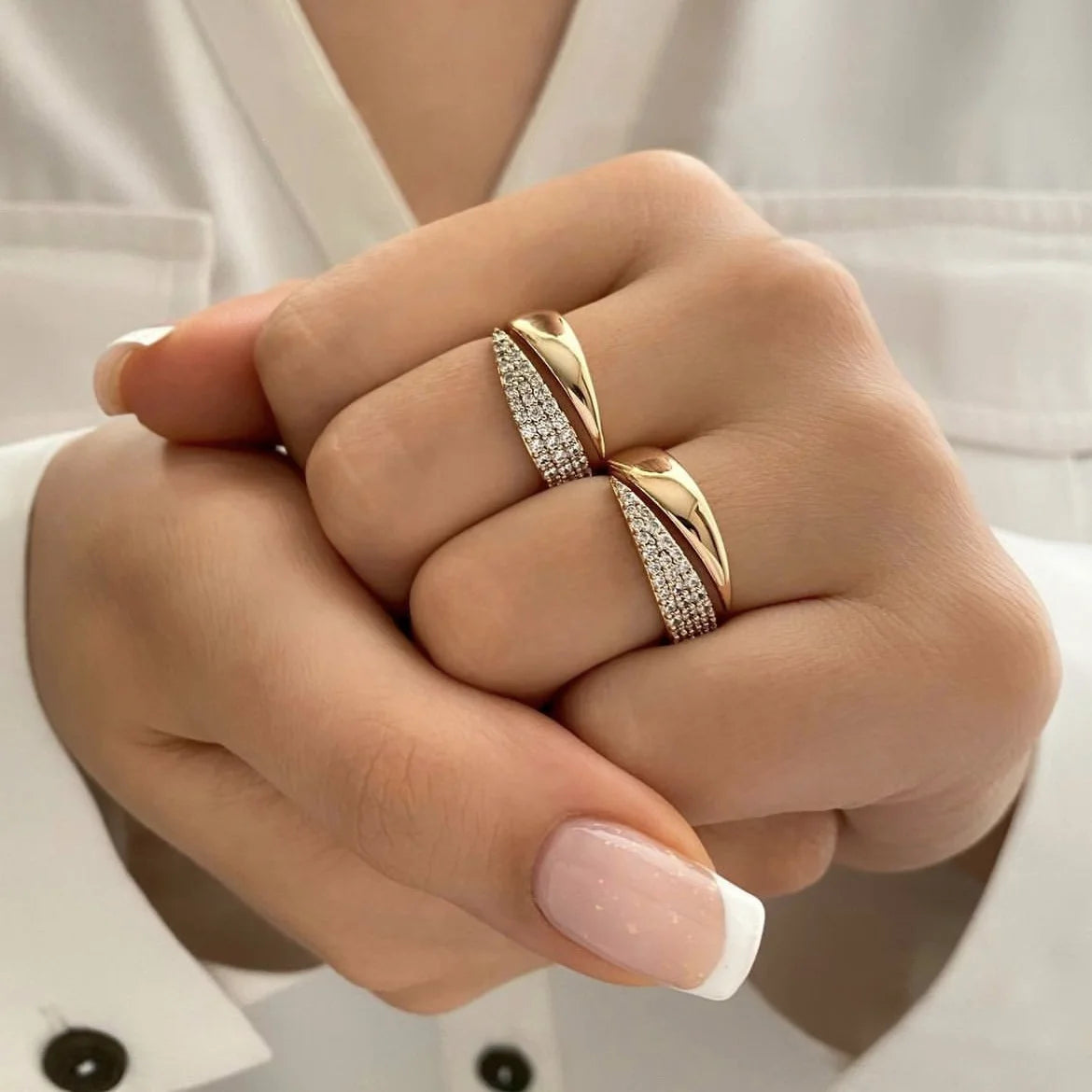 Mixed Elegant Ring